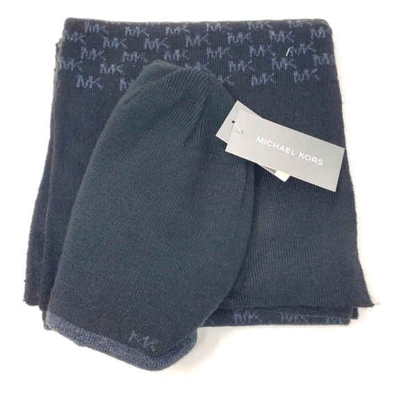 NWT MICHAEL KORS REVERSIBLE HAT & SCARF GIFT SET BLACK & GREY MK LOGO WOMEN OS - Picture 1 of 13